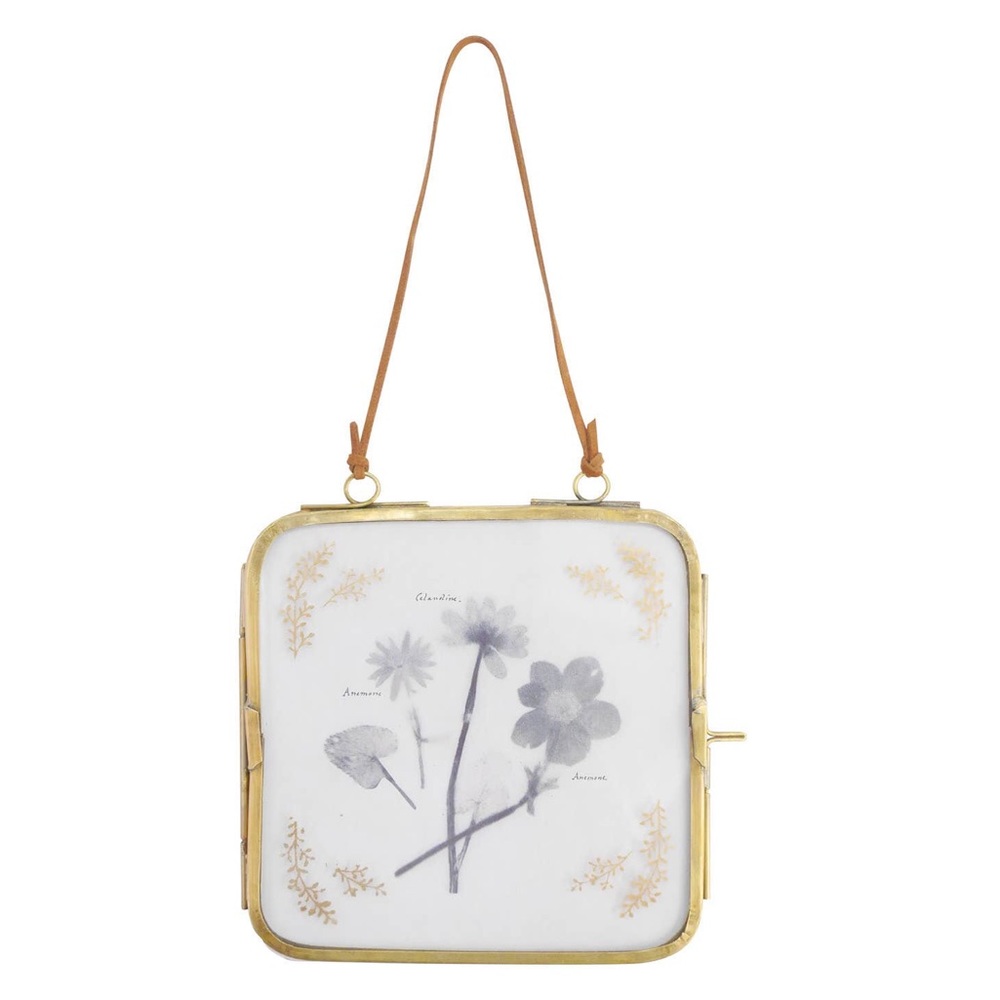 Hanging Frame W/ Leather Strap 5x5